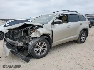 2014 Toyota Highlander XLE with VIN 5TDKKRFH4ES035861, listed as a Copart auction lot 44431775 with 116,860 mi miles and Salvage Title. Bid and sale history available at carsss.com. Image 1.