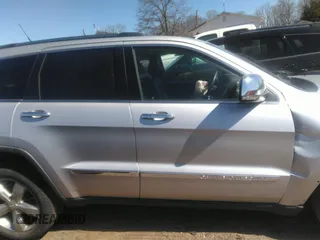 2011 Jeep Grand Cherokee Overland with VIN 1J4RS6GT2BC524217, listed as a IAAI auction lot 41827844 with 33,442 mi miles and . Bid and sale history available at DreamBid. Image 13.