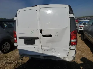 2019 Mercedes-Benz Metris Cargo z VIN WD3PG2EA6K3596248, wystawiony jako Copart lot #61276835 z przebiegiem 183 221 mil mil oraz Szkoda całkowita • Salvage title. Historia ofert i sprzedaży dostępna na DreamBid. Obrazek 6.