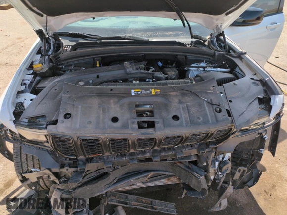 2023 Jeep Grand Cherokee Laredo z VIN 1C4RJHAG5PC520105, wystawiony jako Copart lot #50713795 z przebiegiem 15 880 mil mil oraz Szkoda całkowita • Salvage title. Historia ofert i sprzedaży dostępna na DreamBid. Obrazek 12.
