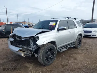 2018 Toyota 4Runner SR5 with VIN JTEZU5JR8J5180205, listed as a IAAI auction lot 41343446 with 83,520 mi miles. Bid and sale history available at carsss.com. Image 2.