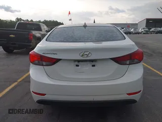 2016 Hyundai Elantra SE z VIN 5NPDH4AE0GH688736, wystawiony jako IAAI lot #42390551 z przebiegiem 225 366 mil mil oraz . Historia ofert i sprzedaży dostępna na DreamBid. Obrazek 16.