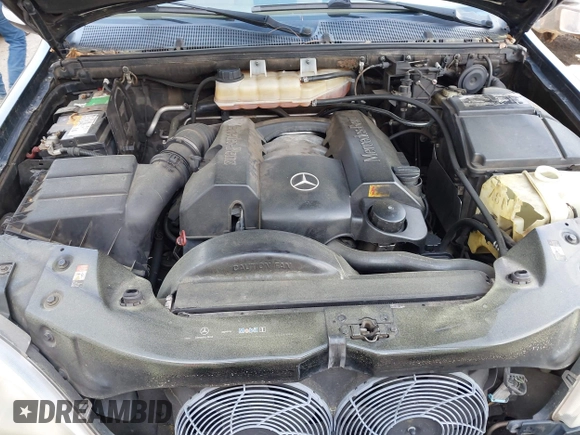 2004 Mercedes-Benz M 350 with VIN 4JGAB57E24A505420, listed as a IAAI auction lot 42070034 with 228,002 mi miles and . Bid and sale history available at carsss.com. Image 10.