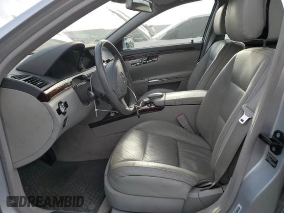 2010 Mercedes-Benz S 400 with VIN WDDNG9FB5AA303095, listed as a Copart auction lot 45981545 with 95,190 mi miles and Clean Title. Bid and sale history available at DreamBid. Image 7.