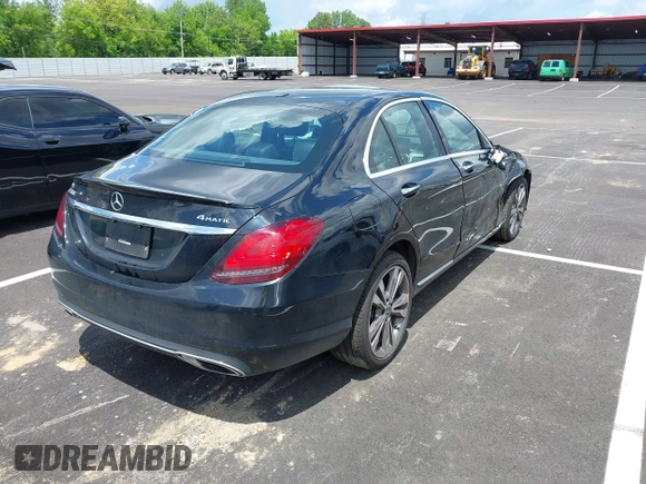 2019 Mercedes-Benz C 300 с VIN 55SWF8EB4KU303738, выставлен на аукционе IAAI как лот 42215291 с пробегом 59 632 миль миль и . История ставок и продаж доступна на DreamBid. Изображение 4.