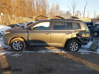2013 Toyota Highlander with VIN 5TDZK3EH1DS137016, listed as a IAAI auction lot 41292324 with 157,156 mi miles. Bid and sale history available at carsss.com. Image 15.