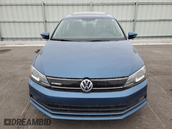 2015 Volkswagen Jetta Sedan Hybrid SEL Premium with VIN 3VW637AJ3FM321602, listed as a Copart auction lot 43653935 with 101,072 mi miles and Clean Title. Bid and sale history available at carsss.com. Image 5.