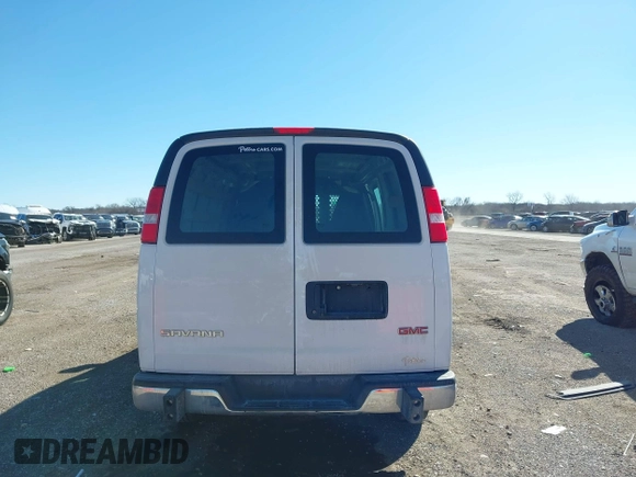 2021 GMC Savana Cargo Van with VIN 1GTW7AF73M1305847, listed as a IAAI auction lot 41728591 with 124,154 mi miles. Bid and sale history available at carsss.com. Image 16.