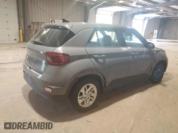 2022 Hyundai Venue SE z VIN KMHRB8A36NU141921, wystawiony jako Copart lot #55641025 z przebiegiem 12 611 mil mil oraz Szkoda całkowita • Salvage title. Historia ofert i sprzedaży dostępna na DreamBid. Obrazek 3.