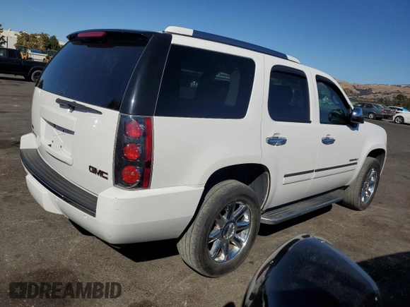 2010 GMC Yukon Denali with VIN 1GKUKEEF4AR248565, listed as a Copart auction lot 77628884 with 177,395 mi miles and Clean Title. Bid and sale history available at carsss.com. Image 3.