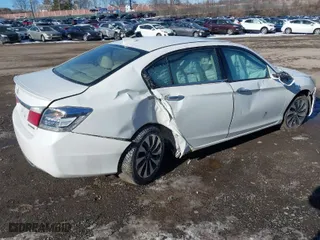 2014 Honda Accord Hybrid EX-L with VIN 1HGCR6F5XEA004620, listed as a IAAI auction lot 41417276 with 135,962 mi miles. Bid and sale history available at carsss.com. Image 4.