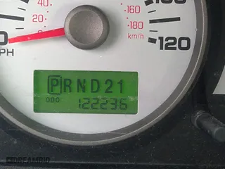 2007 Ford Escape XLS with VIN 1FMYU92Z57KB17526, listed as a IAAI auction lot 31863470 with 122,236 mi miles. Bid and sale history available at carsss.com. Image 7.