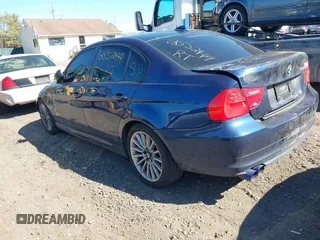 2011 BMW 3 Series 328i xDrive with VIN WBAPK5G59BNN28694, listed as a IAAI auction lot 41766157 with 999,999 mi miles. Bid and sale history available at carsss.com. Image 3.