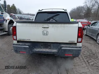 2019 Honda Ridgeline RTL-E z VIN 5FPYK3F77KB007879, wystawiony jako IAAI lot #41697569 z przebiegiem 80 215 mil mil oraz . Historia ofert i sprzedaży dostępna na DreamBid. Obrazek 16.