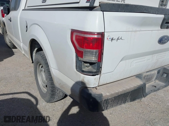 2020 Ford F-150 XL z VIN 1FTEX1C52LFA73368, wystawiony jako IAAI lot #41674867 z przebiegiem 170 542 mil mil oraz . Historia ofert i sprzedaży dostępna na DreamBid. Obrazek 17.