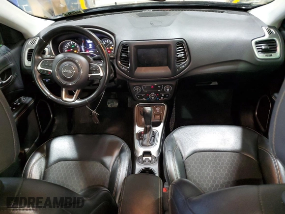 2020 Jeep Compass Latitude with VIN 3C4NJDBB9LT117513, listed as a Copart auction lot 52425945 with 111,824 mi miles and Clean Title. Bid and sale history available at carsss.com. Image 8.