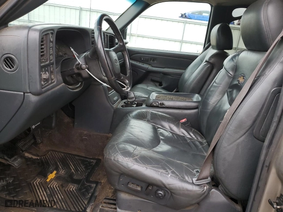 2002 Chevrolet Avalanche with VIN 3GNEK13T92G312366, listed as a Copart auction lot 50880275 with 255,366 mi miles and Salvage Title. Bid and sale history available at carsss.com. Image 7.