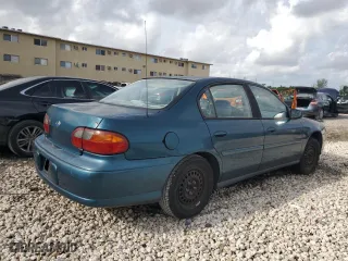 2003 Chevrolet Malibu with VIN 1G1ND52J13M604837, listed as a Copart auction lot 72518404 with 131,746 mi miles and Salvage Title. Bid and sale history available at carsss.com. Image 3.