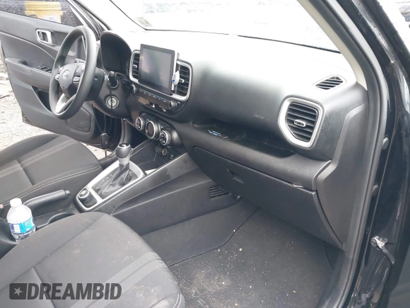 2020 Hyundai Venue SEL with VIN KMHRC8A34LU058417, listed as a IAAI auction lot 42235831 with 69,893 mi miles and . Bid and sale history available at DreamBid. Image 5.