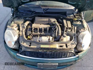 2007 MINI Hardtop S with VIN WMWMF73507TT86117, listed as a Copart auction lot 54372025 with 101,871 mi miles and Clean Title. Bid and sale history available at DreamBid. Image 11.