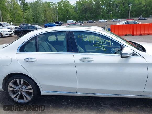 2020 Mercedes-Benz C 300 z VIN WDDWF8DB1LR543088, wystawiony jako IAAI lot #42193679 z przebiegiem 54 050 mil mil oraz . Historia ofert i sprzedaży dostępna na DreamBid. Obrazek 13.