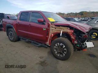 2023 Nissan Frontier SV z VIN 1N6ED1EK6PN638144, wystawiony jako Copart lot #76092204 z przebiegiem 6 523 mil mil oraz Szkoda całkowita • Salvage title. Historia ofert i sprzedaży dostępna na DreamBid. Obrazek 4.