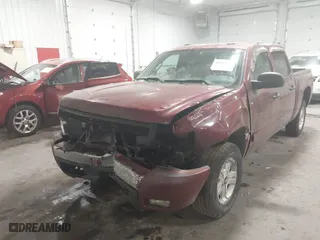 2007 Chevrolet Silverado 1500 LTZ with VIN 2GCEK13M271532935, listed as a IAAI auction lot 40947182 with 268,999 mi miles. Bid and sale history available at carsss.com. Image 6.