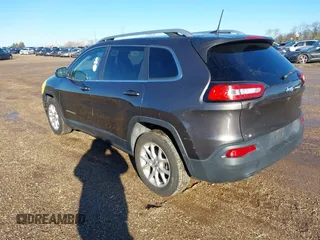 2018 Jeep Cherokee Latitude Plus with VIN 1C4PJLLB4JD503275, listed as a IAAI auction lot 41665557 with 117,839 mi miles. Bid and sale history available at carsss.com. Image 3.