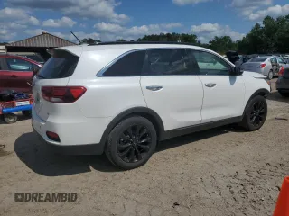 2020 Kia Sorento S z VIN 5XYPG4A55LG696039, wystawiony jako Copart lot #53807265 z przebiegiem 81 001 mil mil oraz Szkoda całkowita • Salvage title. Historia ofert i sprzedaży dostępna na DreamBid. Obrazek 3.