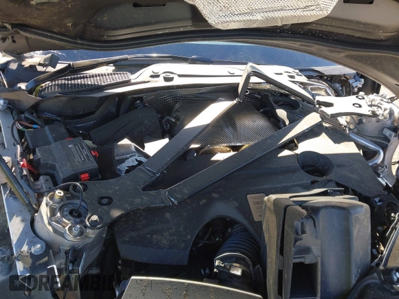 2024 Aston Martin DB12 z VIN SCFRMFGWXRGM13607, wystawiony jako IAAI lot #41380304 z przebiegiem Nie podano mil oraz . Historia ofert i sprzedaży dostępna na DreamBid. Obrazek 10.