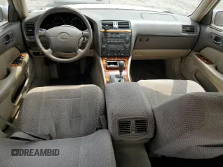 1998 Lexus LS 400 z VIN JT8BH28F1W0138417, wystawiony jako Copart lot #58729785 z przebiegiem 230 777 mil mil oraz Szkoda całkowita • Salvage title. Historia ofert i sprzedaży dostępna na DreamBid. Obrazek 8.