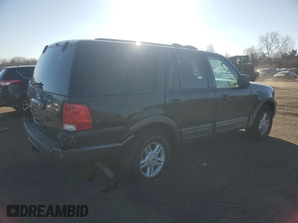 2004 Ford Expedition Special Service with VIN 1FMFU16L94LA49185, listed as a Copart auction lot 46666785 with 200,962 mi miles and Salvage Title. Bid and sale history available at carsss.com. Image 3.