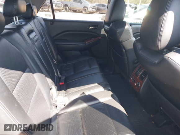 2005 Acura MDX with VIN 2HNYD18265H557625, listed as a IAAI auction lot 41898001 with 192,544 mi miles. Bid and sale history available at carsss.com. Image 8.