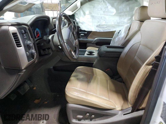 2019 GMC Sierra 3500HD Denali z VIN 1GT42WEY6KF250694, wystawiony jako Copart lot #50035115 z przebiegiem 59 735 mil mil oraz Szkody całkowita. Historia ofert i sprzedaży dostępna na DreamBid. Obrazek 7.