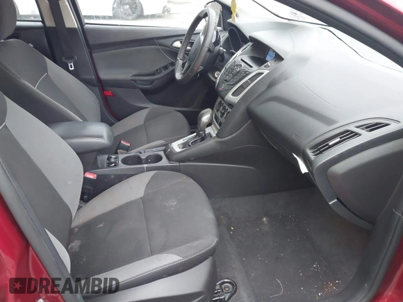 2013 Ford Focus SE with VIN 1FADP3F23DL380386, listed as a IAAI auction lot 41869774 with 112,932 mi miles and . Bid and sale history available at carsss.com. Image 5.