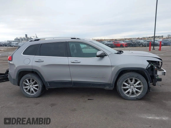 2018 Jeep Cherokee Limited with VIN 1C4PJMDB6JD521944, listed as a IAAI auction lot 41427985 with 120,245 mi miles. Bid and sale history available at carsss.com. Image 14.