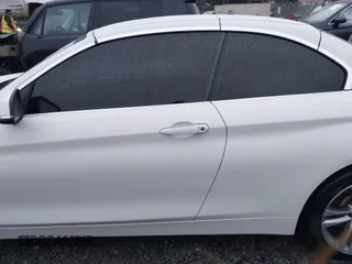 2018 BMW 4 Series 440i z VIN WBA4Z5C57JEA32735, wystawiony jako IAAI lot #41359277 z przebiegiem 35 633 mil mil oraz . Historia ofert i sprzedaży dostępna na DreamBid. Obrazek 15.