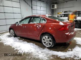 2012 Volvo S60 T6 with VIN YV1902FH0C2140987, listed as a Copart auction lot 44178225 with 70,581 mi miles and Salvage Title. Bid and sale history available at carsss.com. Image 2.