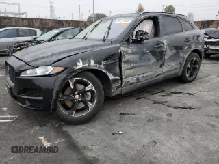 2018 Jaguar F-PACE 30t Premium with VIN SADCJ2GX9JA296399, listed as a Copart auction lot 86770484 with 0 mi miles and Salvage Title. Bid and sale history available at carsss.com. Image 1.