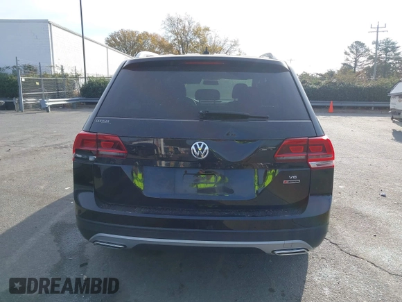 2018 Volkswagen Atlas Launch Edition с VIN 1V2HR2CA8JC500429, выставлен на аукционе IAAI как лот 40957780 с пробегом 69 353 миль миль и . История ставок и продаж доступна на DreamBid. Изображение 16.