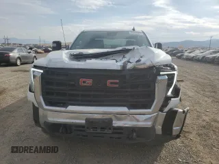 2024 GMC Sierra 3500HD Pro z VIN 1GT49SEY4RF276676, wystawiony jako Copart lot #73758974 z przebiegiem 17 307 mil mil oraz Szkoda całkowita • Salvage title. Historia ofert i sprzedaży dostępna na DreamBid. Obrazek 5.