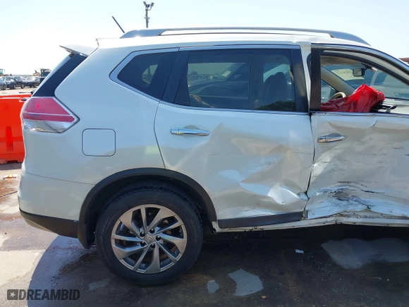 2015 Nissan Rogue SL with VIN 5N1AT2MV9FC886089, listed as a IAAI auction lot 41974712 with 33,946 mi miles. Bid and sale history available at carsss.com. Image 18.