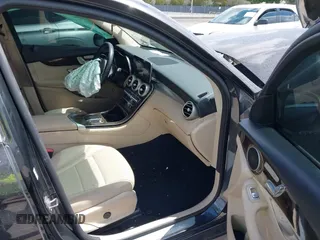 2020 Mercedes-Benz GLC 300 с VIN WDC0G8DB5LF715700, выставлен на аукционе IAAI как лот 42135225 с пробегом 42 423 миль миль и . История ставок и продаж доступна на DreamBid. Изображение 5.