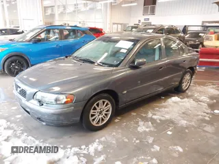 2004 Volvo S60 с VIN YV1RS61T842344192, выставлен на аукционе IAAI как лот 41278520 с пробегом Не указан миль и . История ставок и продаж доступна на DreamBid. Изображение 20.