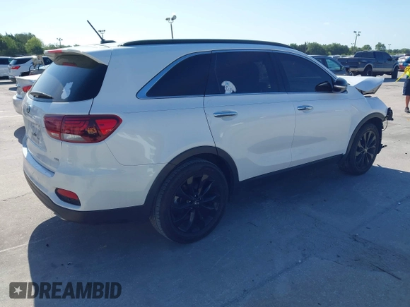 2020 Kia Sorento LX V6 with VIN 5XYPG4A56LG655600, listed as a IAAI auction lot 41971459 with 66,449 mi miles. Bid and sale history available at carsss.com. Image 4.