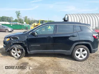 2021 Jeep Compass Latitude with VIN 3C4NJDBB7MT541189, listed as a IAAI auction lot 42429556 with 44,056 mi miles and . Bid and sale history available at DreamBid. Image 15.