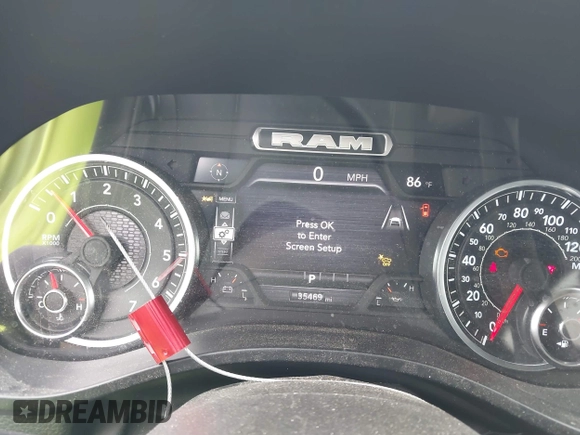 2025 Ram 1500 Big Horn z VIN 1C6SRFFPXSN581512, wystawiony jako IAAI lot #42158063 z przebiegiem 35 469 mil mil oraz . Historia ofert i sprzedaży dostępna na DreamBid. Obrazek 7.