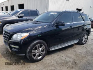 2013 Mercedes-Benz M 350 z VIN 4JGDA5JB4DA213539, wystawiony jako Copart lot #57597245 z przebiegiem 75 086 mil mil oraz Szkoda całkowita • Salvage title. Historia ofert i sprzedaży dostępna na DreamBid. Obrazek 1.
