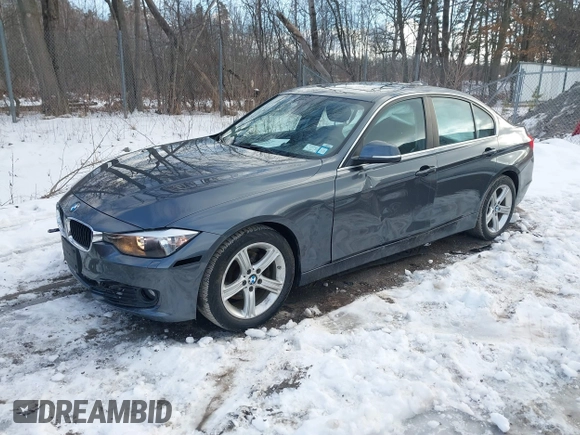 2015 BMW 3 Series 328i xDrive with VIN WBA3B5G55FNS14903, listed as a IAAI auction lot 41497975 with 62,009 mi miles. Bid and sale history available at carsss.com. Image 17.