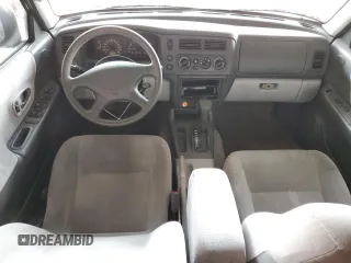 2001 Mitsubishi Montero ES z VIN JA4LS21H11P003533, wystawiony jako Copart lot #54403045 z przebiegiem 241 477 mil mil oraz Szkoda całkowita • Salvage title. Historia ofert i sprzedaży dostępna na DreamBid. Obrazek 8.